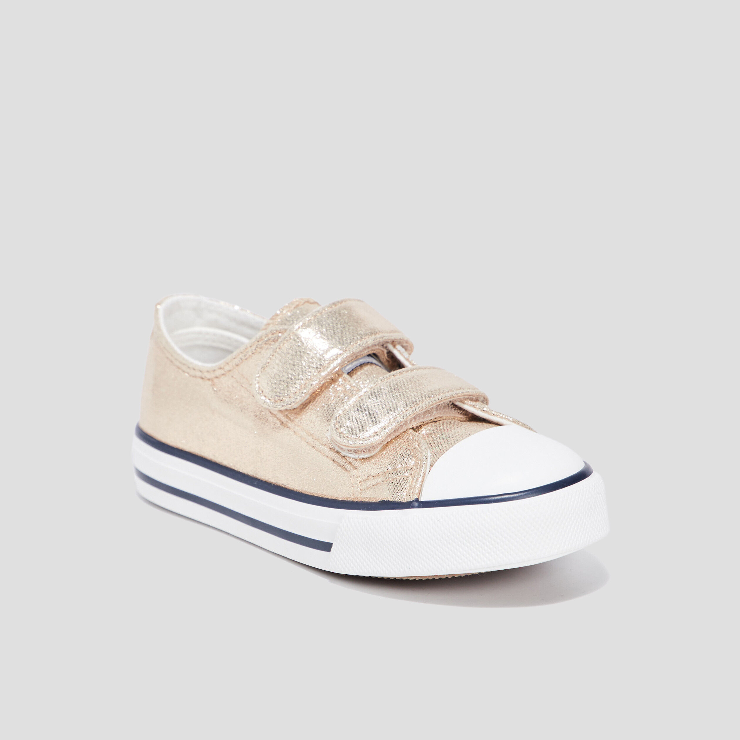 Chaussure toile fille sale