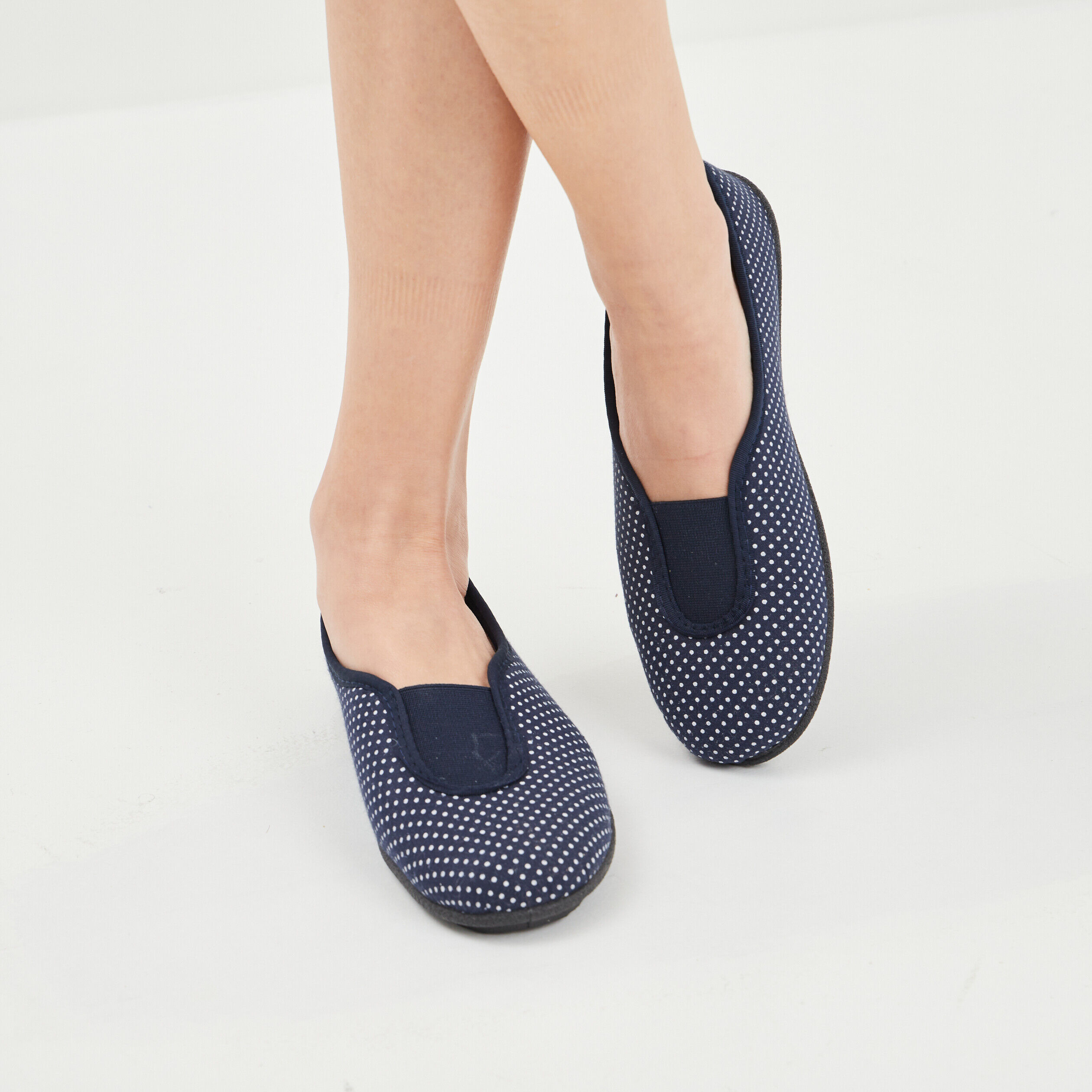 Chaussons femme et pantoufles WALKING CONFORT pas cher