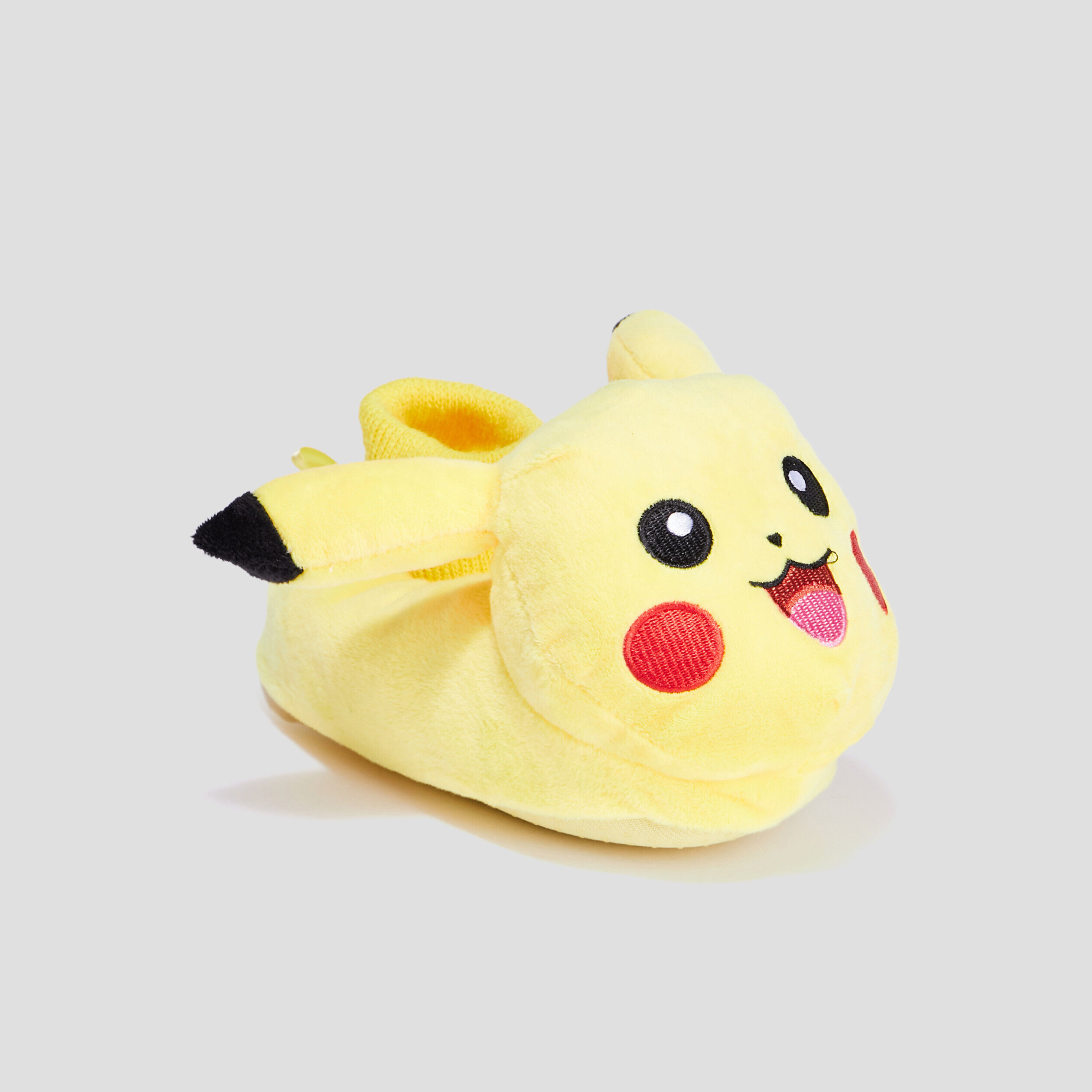 Pantoufle pikachu hot sale