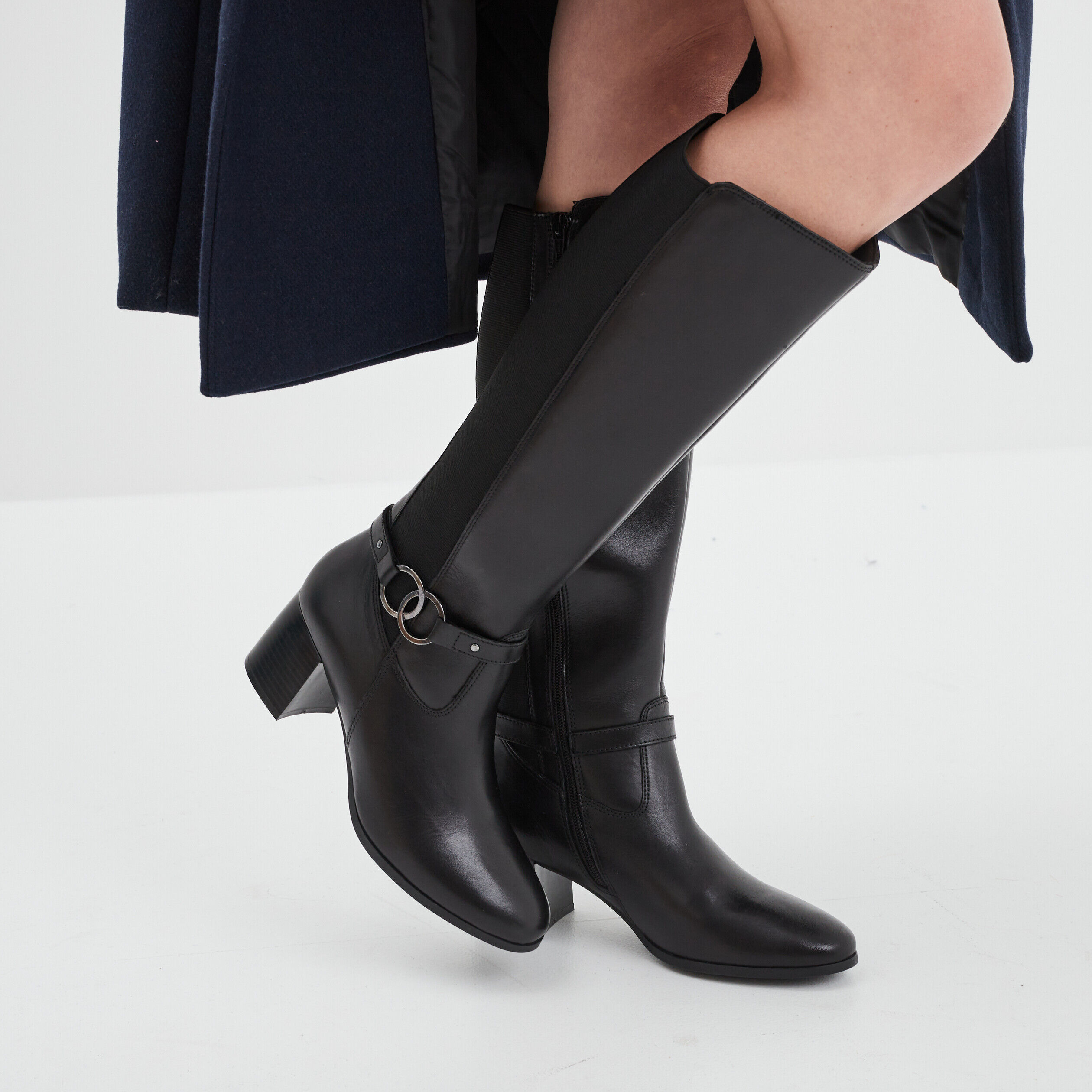 Bottes femme toute la tendance au meilleur prix