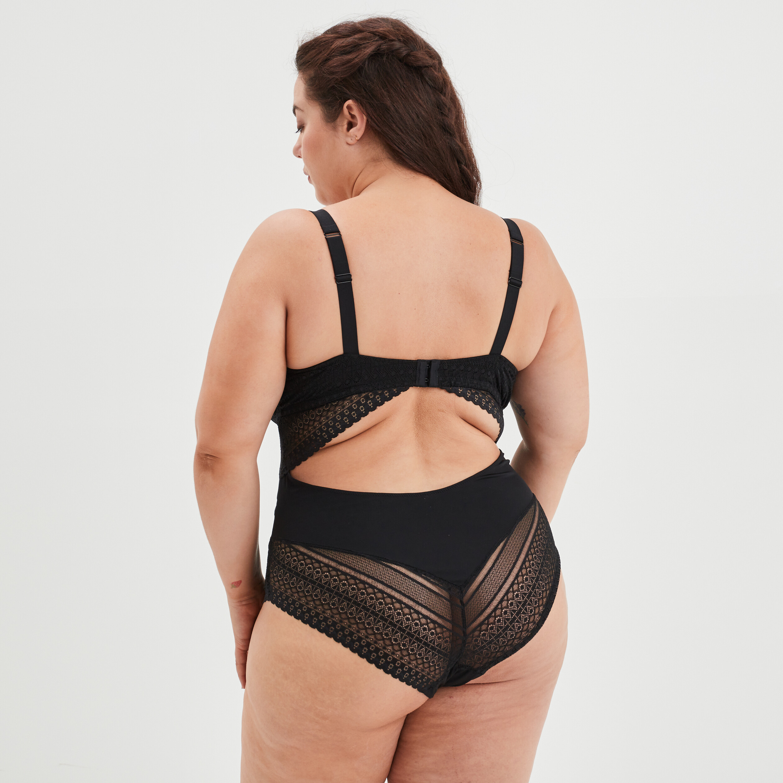 Body emboitant a dentelle Irma noir femme grande taille La Halle