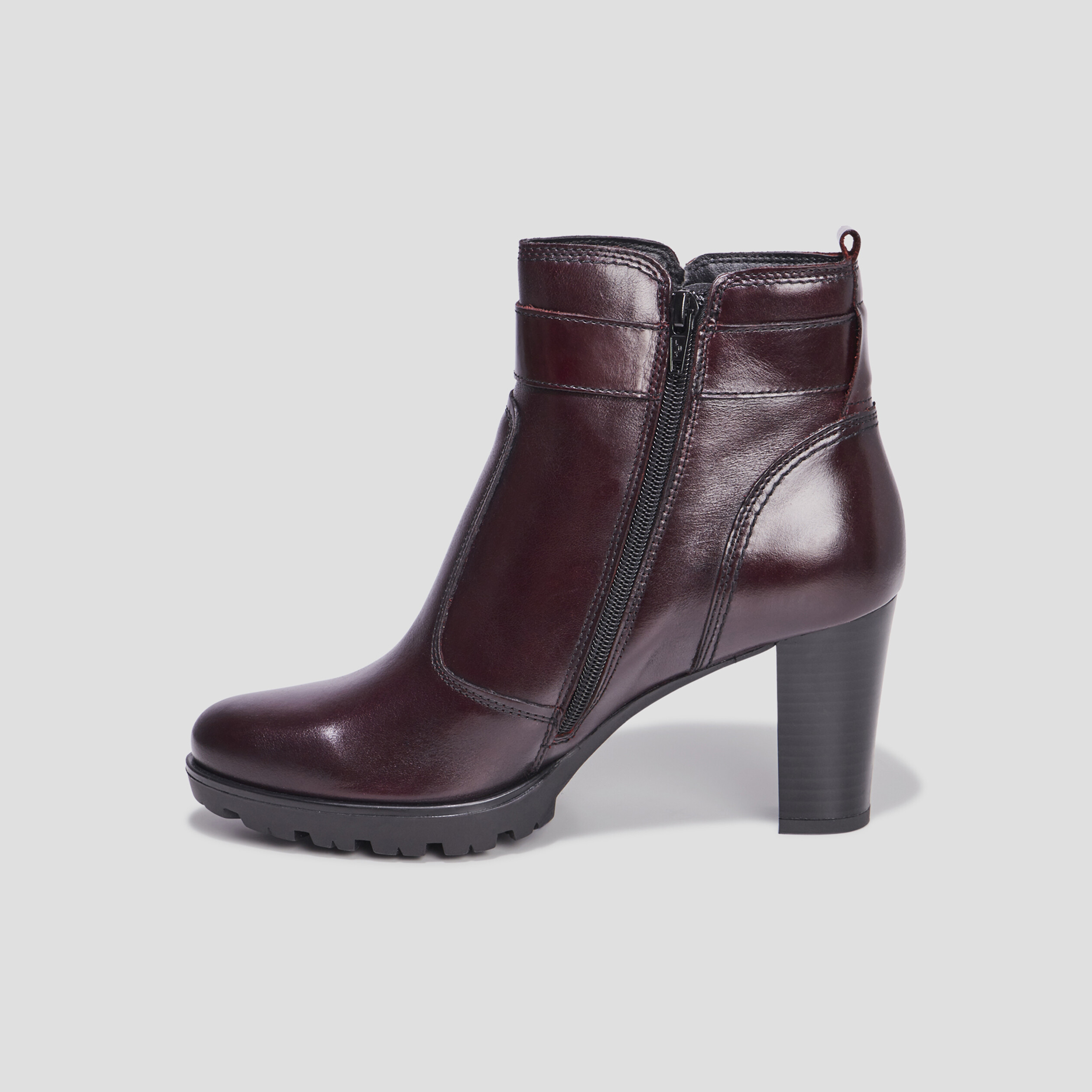 Bottines a talons avec boucles en cuir bordeaux femme