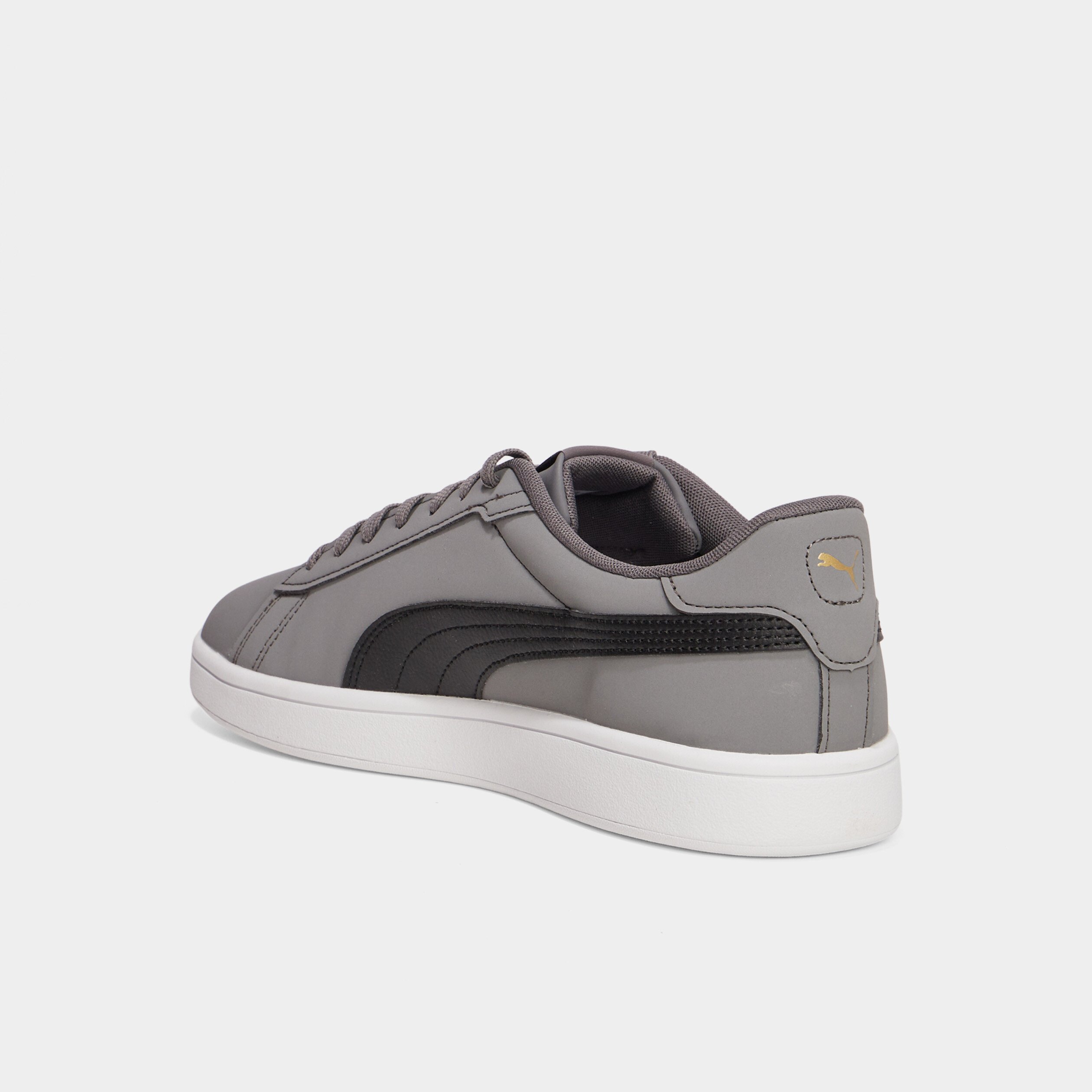 Tennis basses a lacets Puma Smash Buck gris homme La Halle