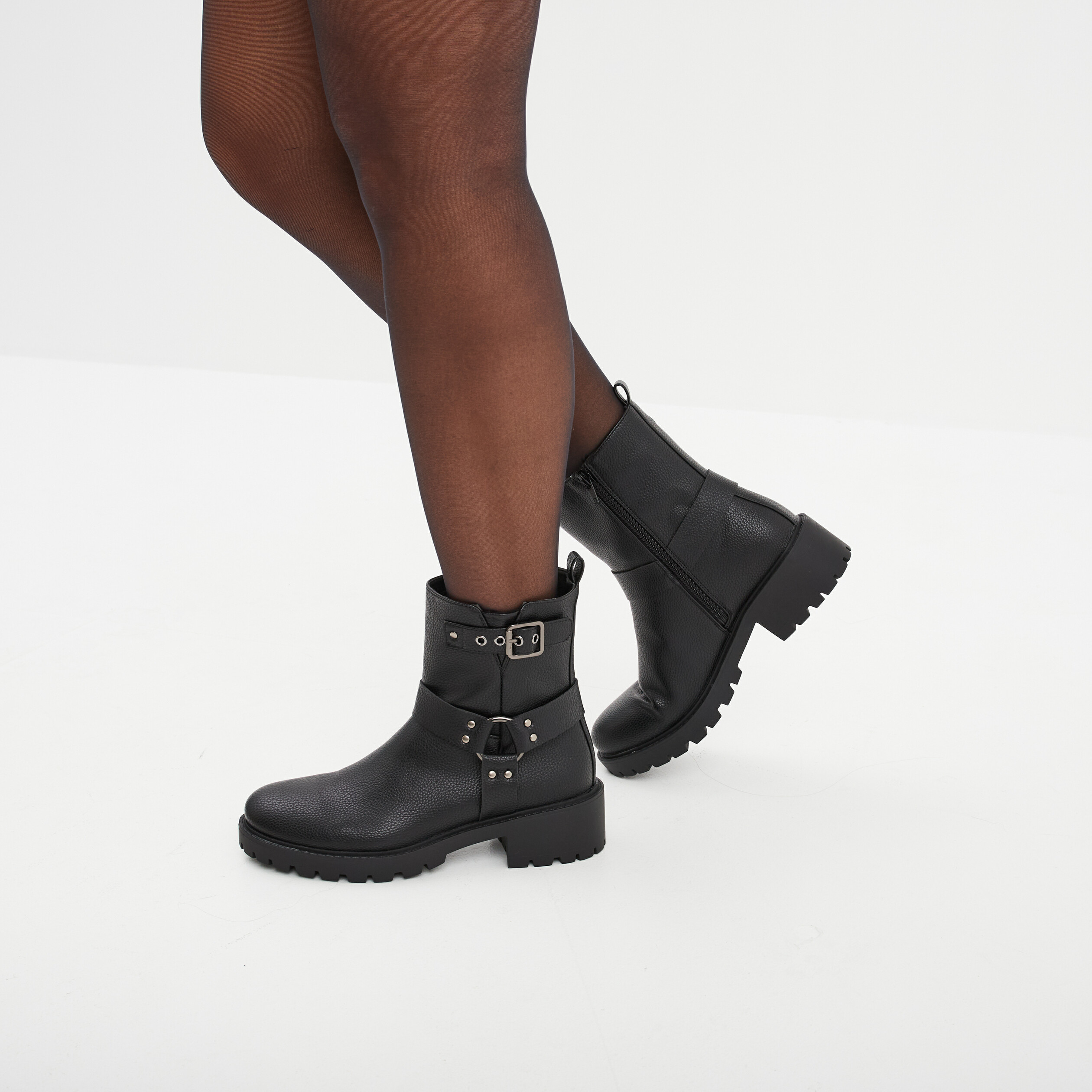 Bottines motardes crantees avec brides noir femme La Halle