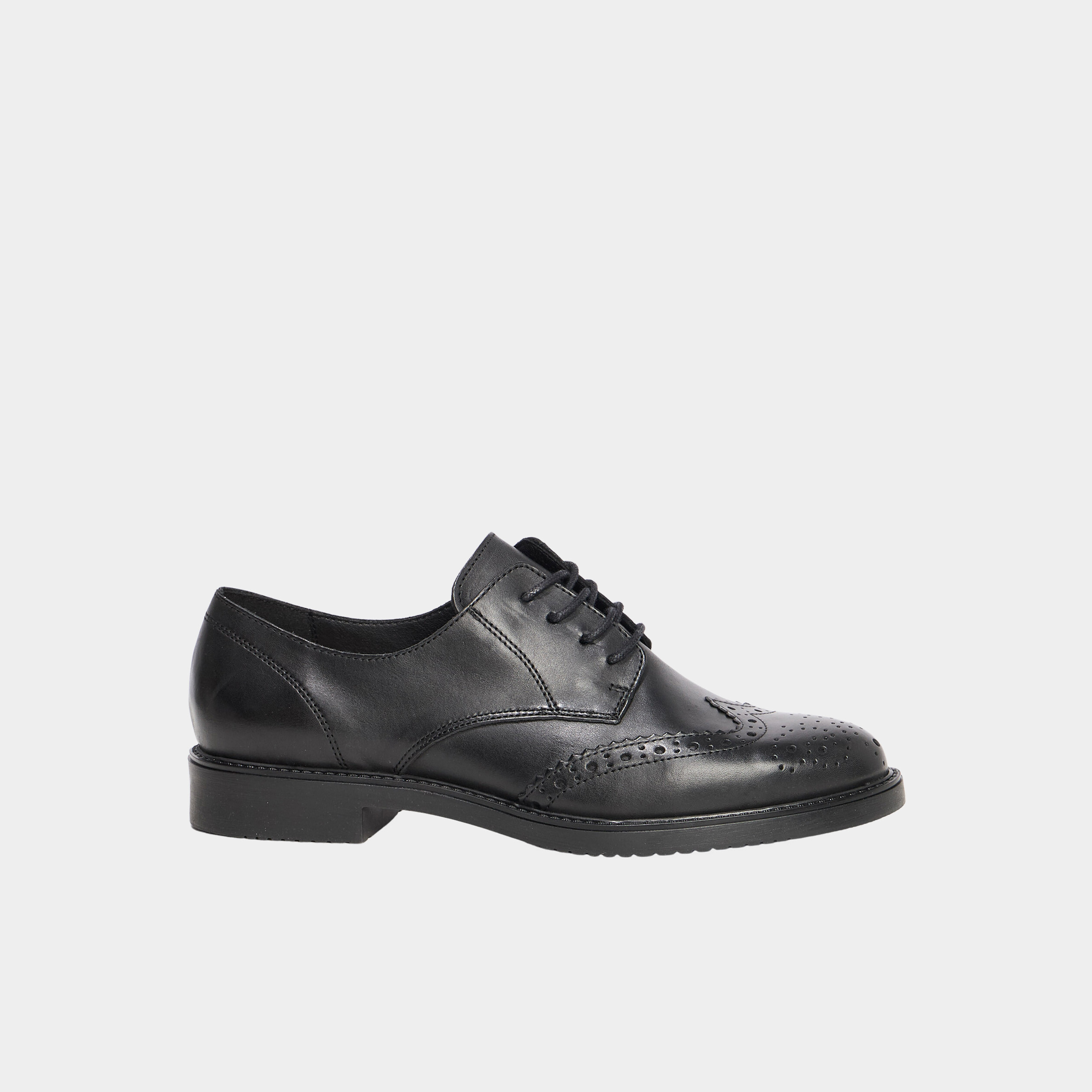 Derbies a lacets en cuir noir femme La Halle