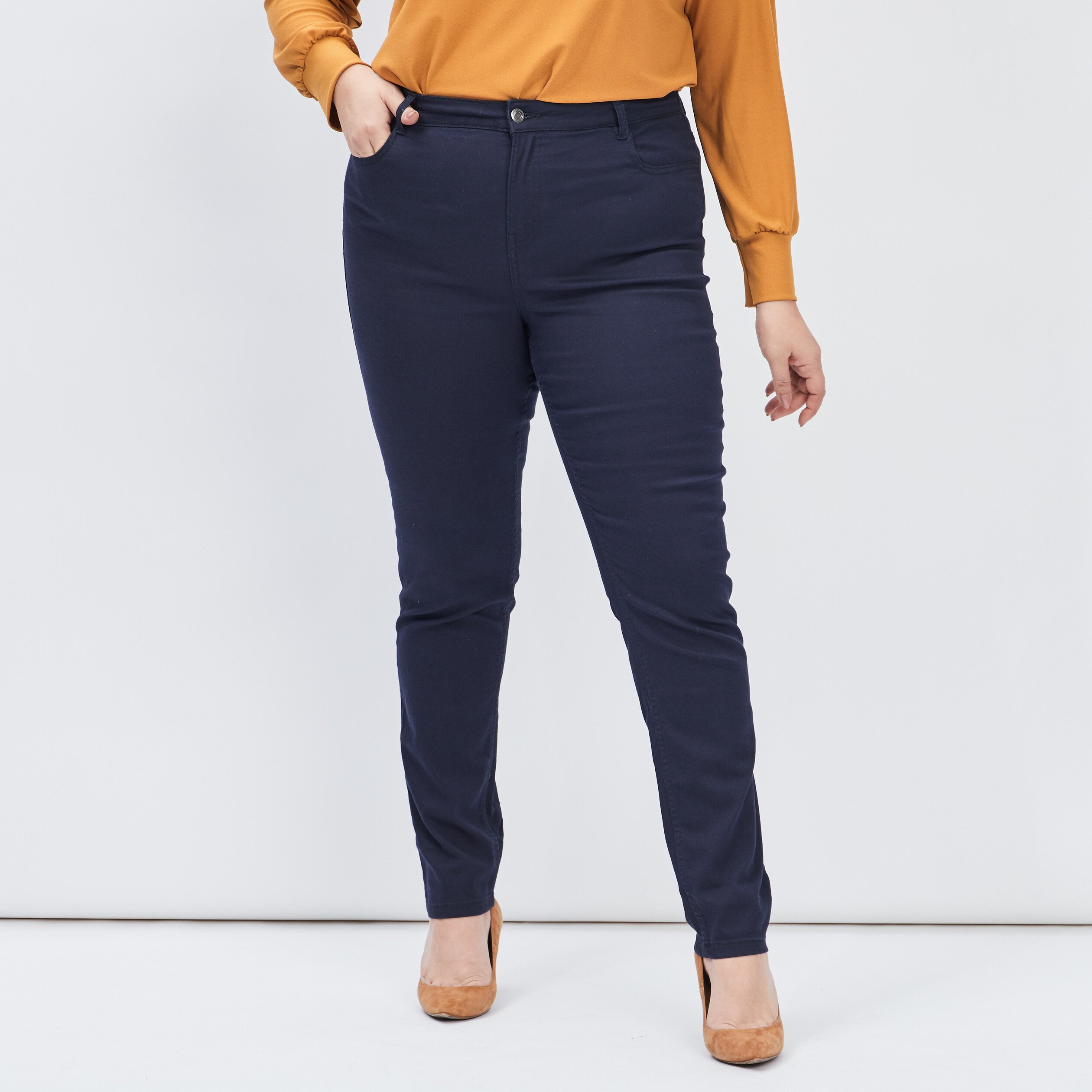 Pantalon slim taille haute et elastiquee bleu marine femme grande taille