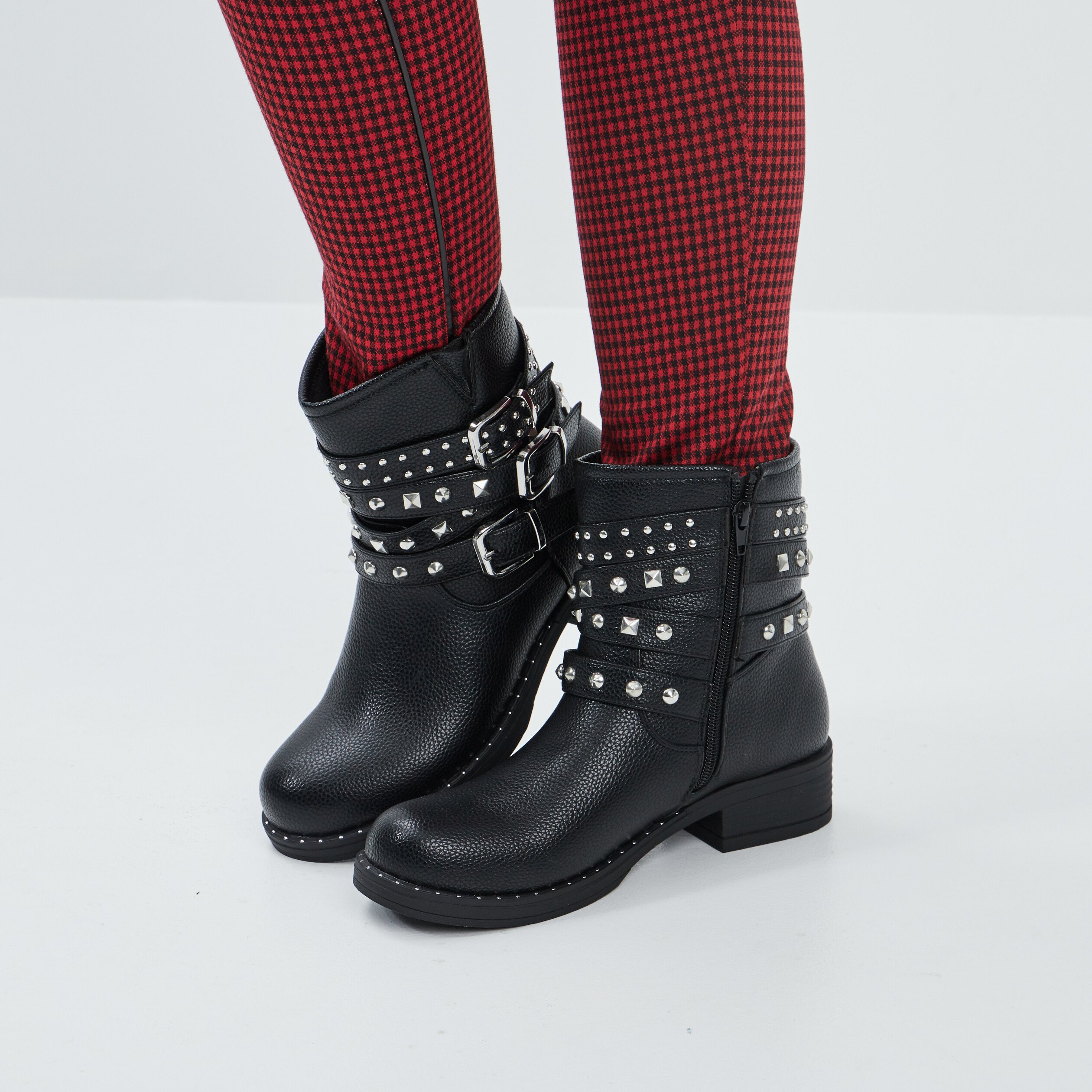 Bottines noires cloutees best sale