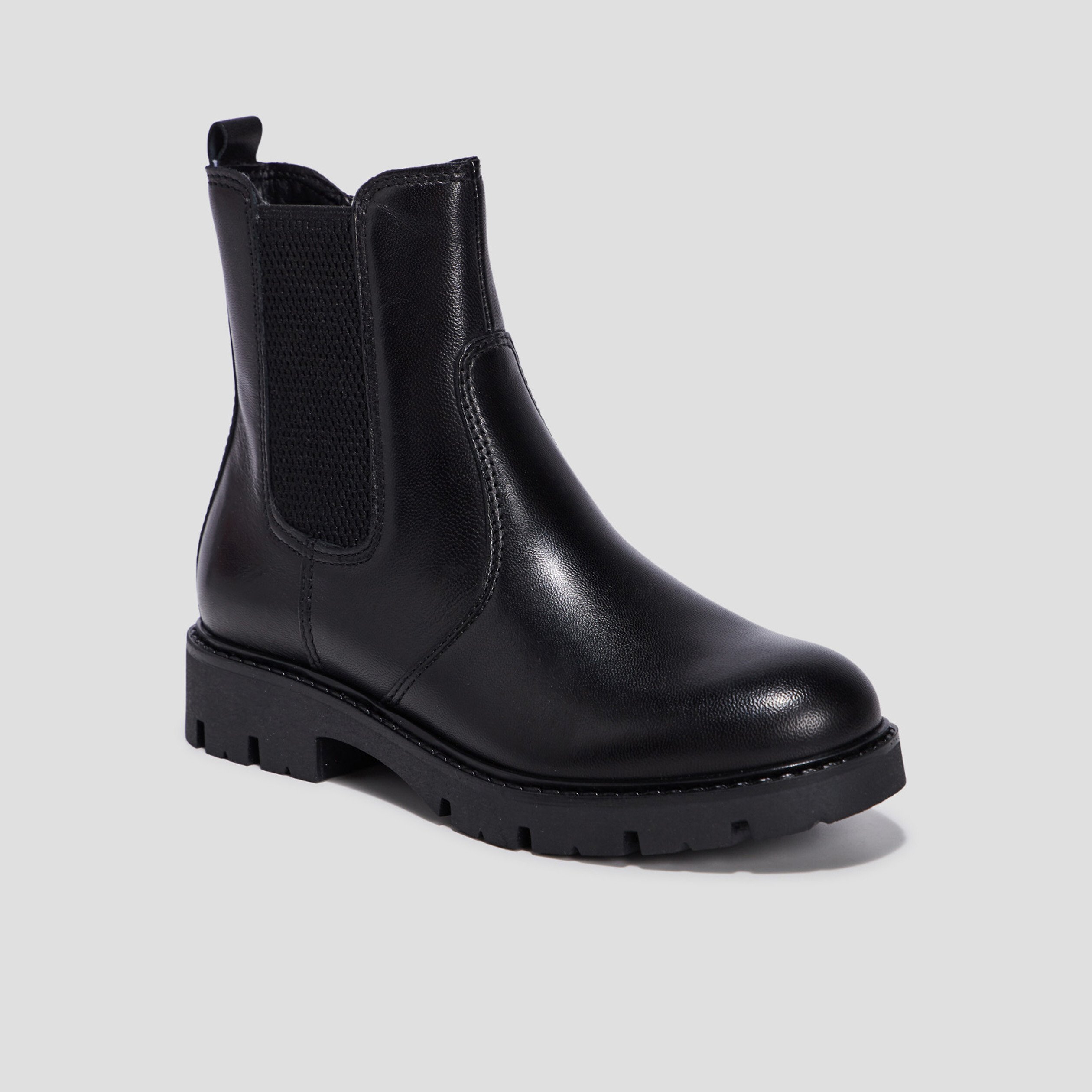 Bottines crantees en cuir noir fille