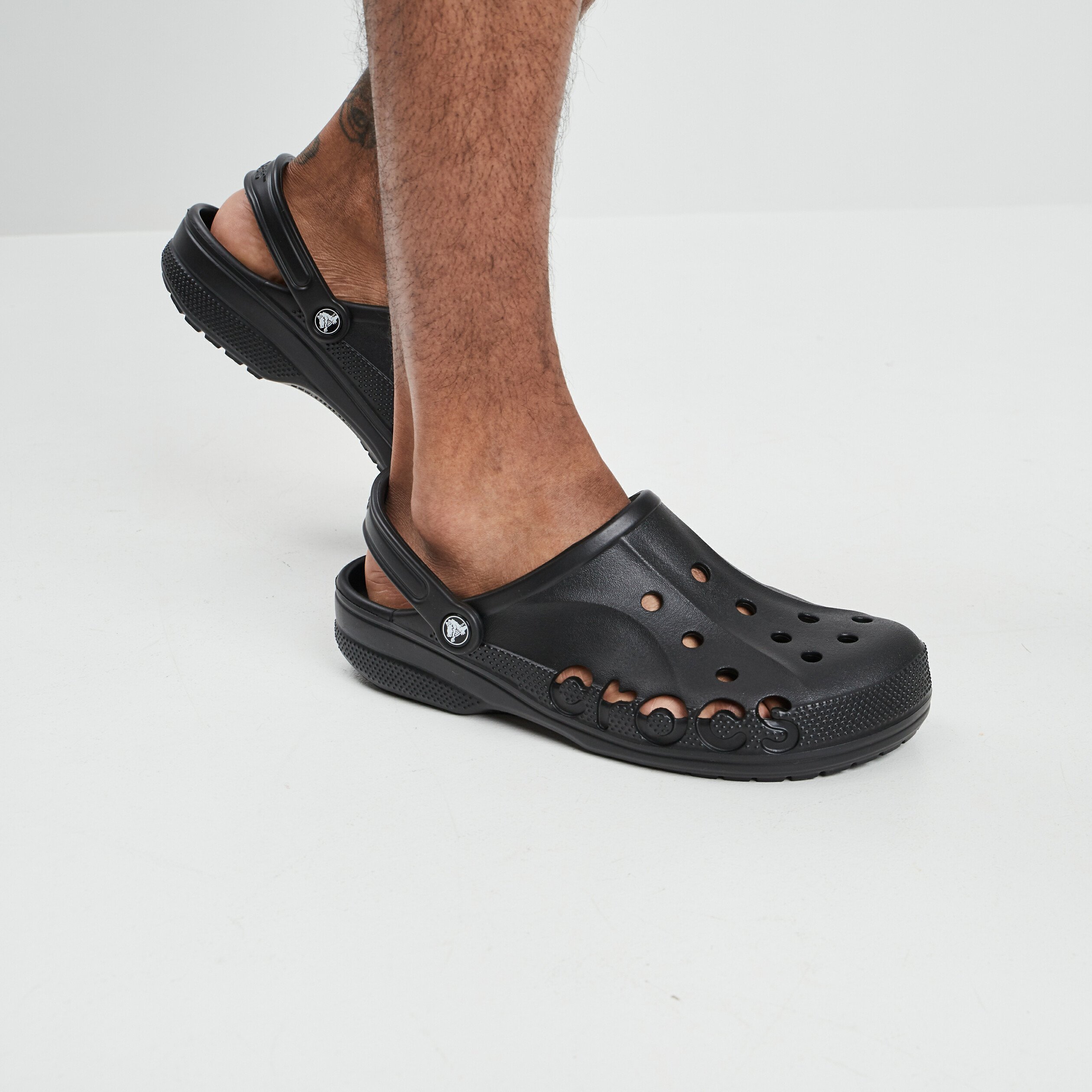 Sabots Crocs noir homme